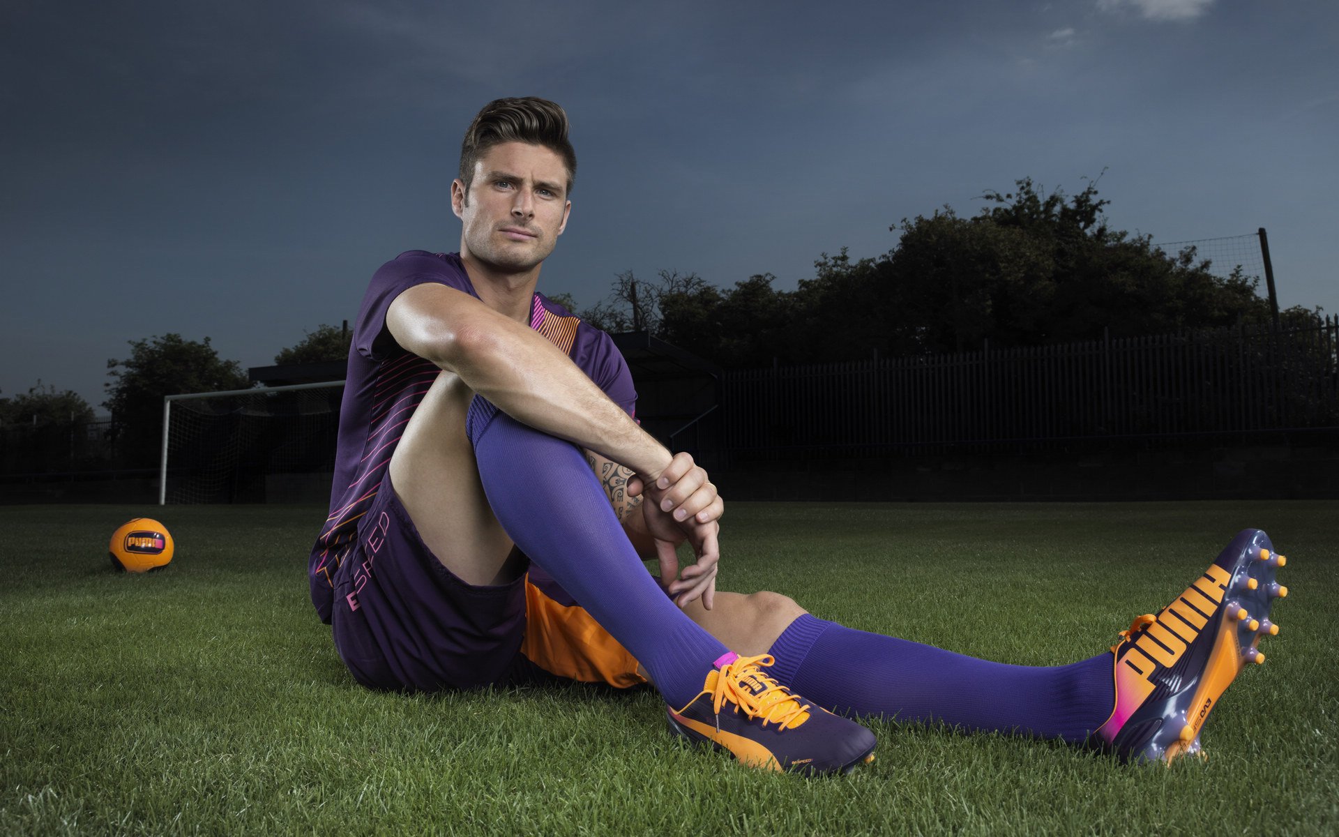 巴塞罗那逆转皇家社会，西甲冠军悬念再起